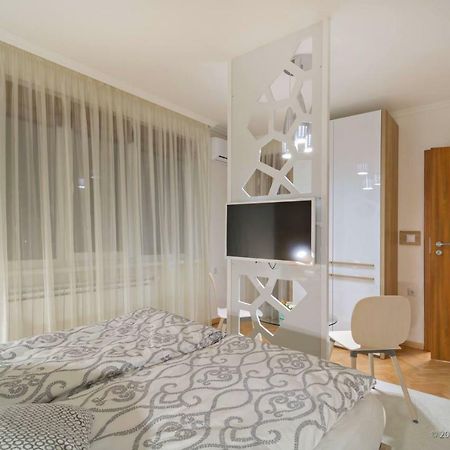 Apartment Art เวลีคอเทอร์โนโว ภายนอก รูปภาพ