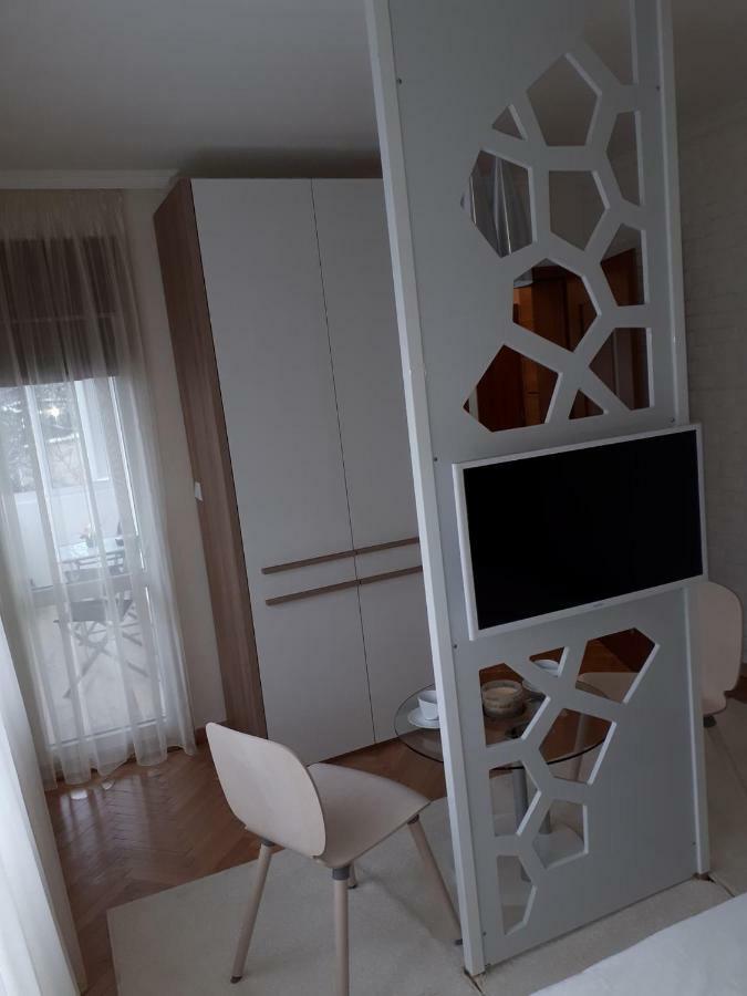Apartment Art เวลีคอเทอร์โนโว ภายนอก รูปภาพ