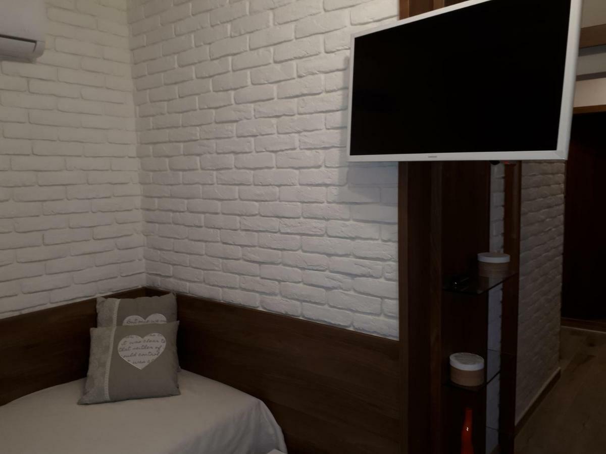 Apartment Art เวลีคอเทอร์โนโว ภายนอก รูปภาพ