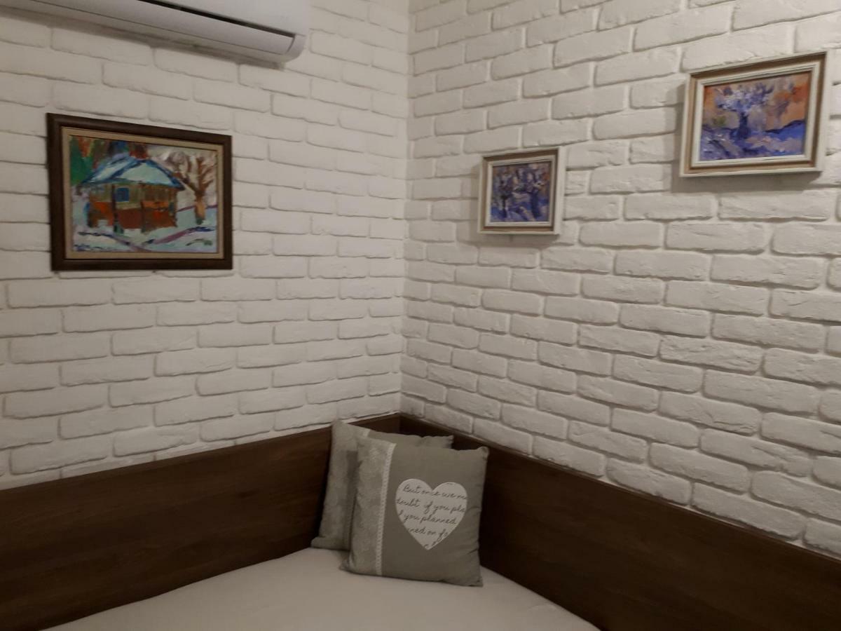 Apartment Art เวลีคอเทอร์โนโว ภายนอก รูปภาพ