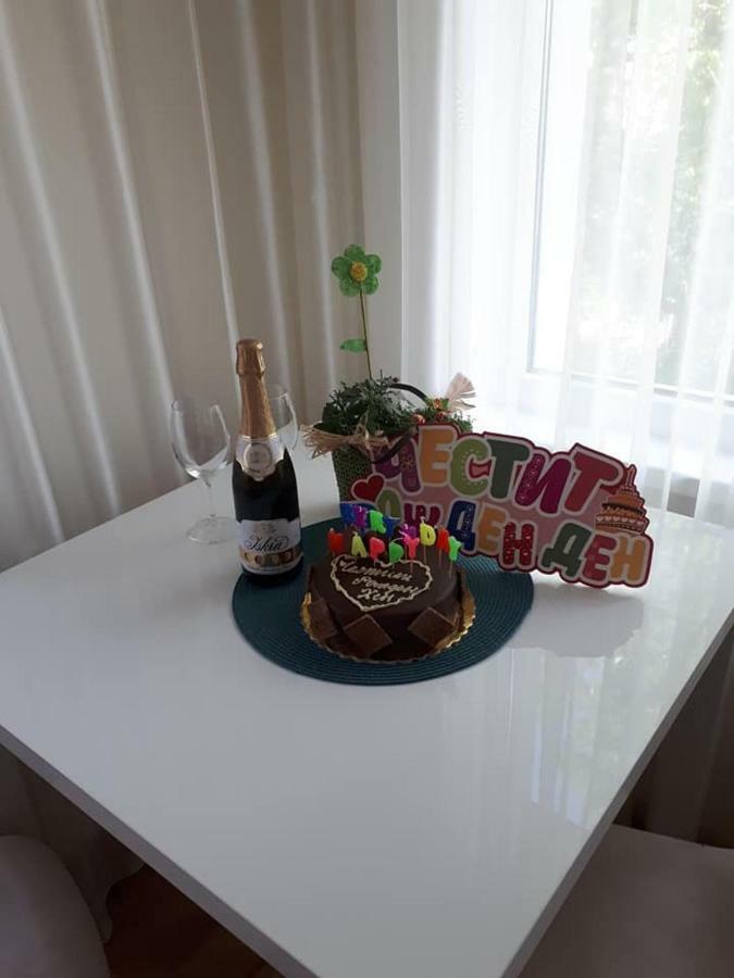 Apartment Art เวลีคอเทอร์โนโว ภายนอก รูปภาพ
