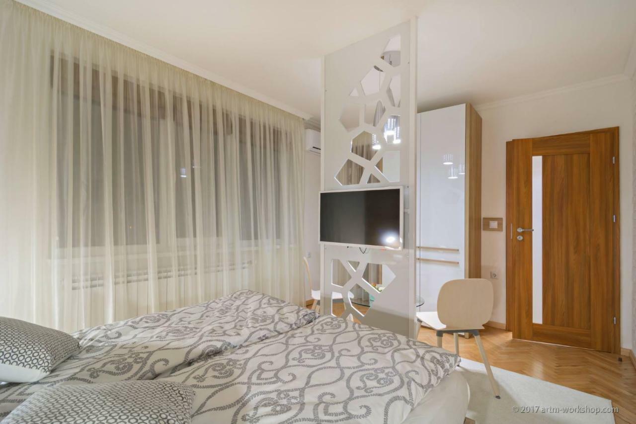 Apartment Art เวลีคอเทอร์โนโว ภายนอก รูปภาพ